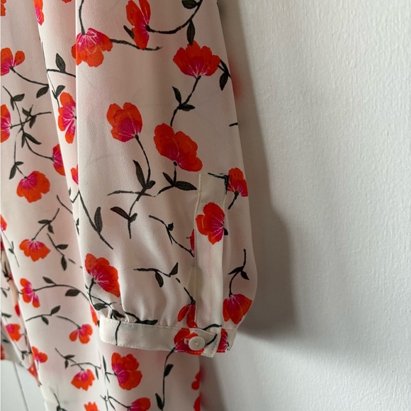 NYDJ Floral-Print Pintuck Blouse Medium - Picture 6 of 8